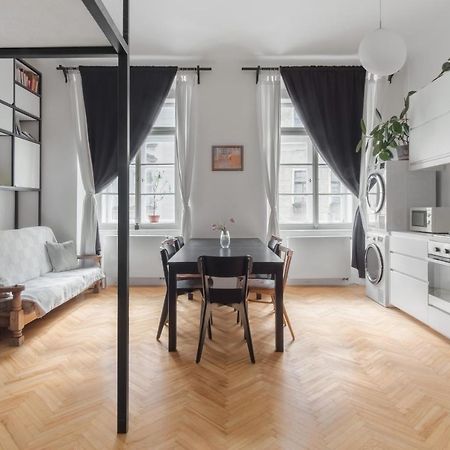 Prague Days - Unique Apartment - Old Town Екстериор снимка