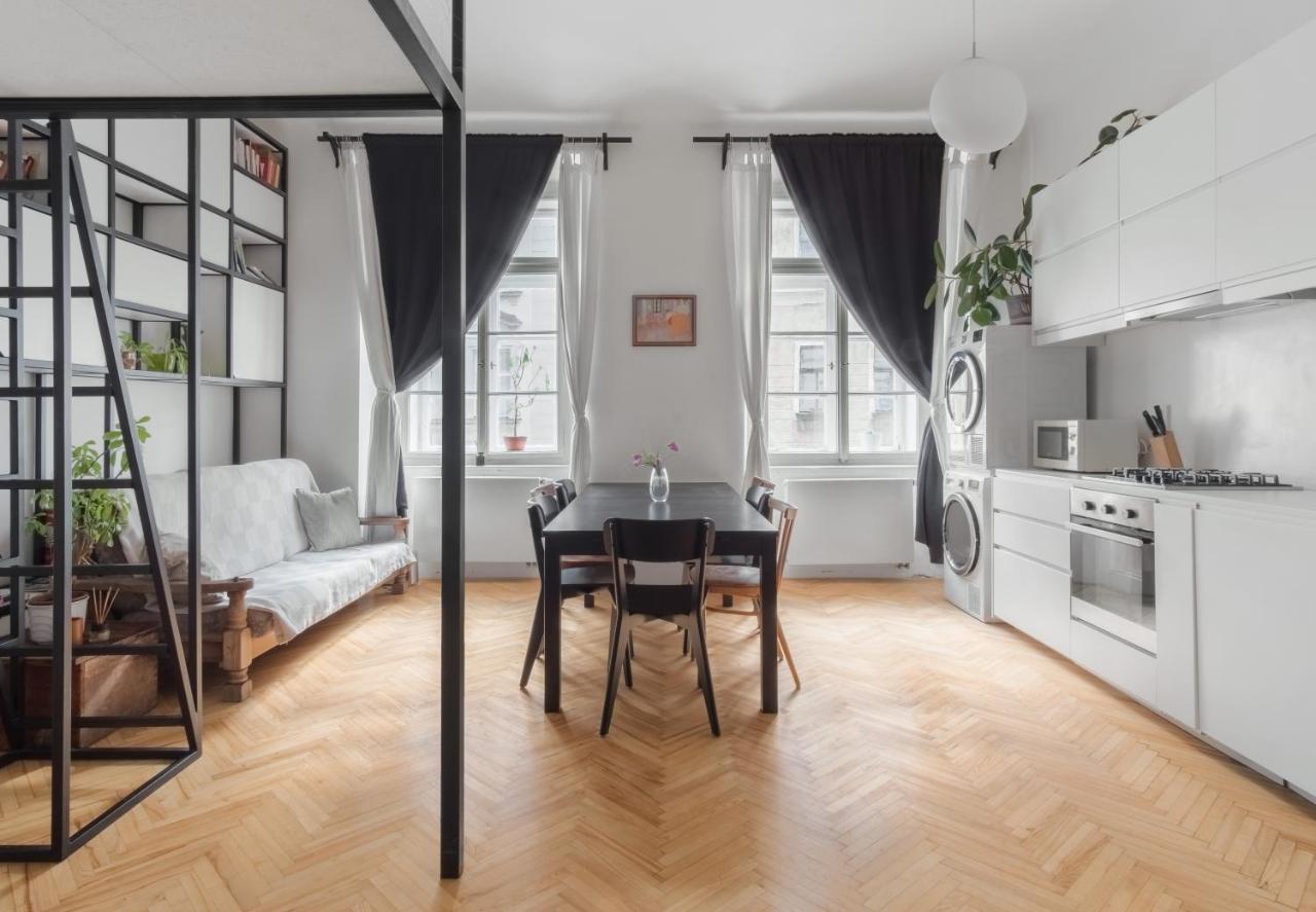 Prague Days - Unique Apartment - Old Town Екстериор снимка